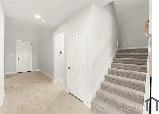 2138 Rhodora Ave — Photo 6
