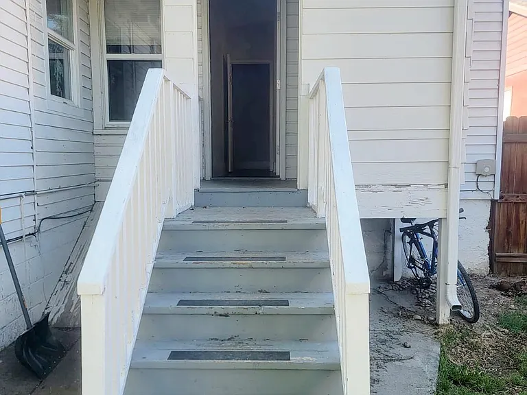 327 3rd Ave #6 — Photo 20