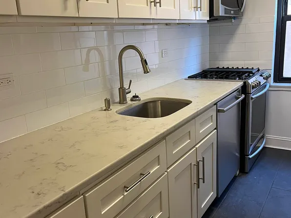 200 East 36th Street image 13 of 16