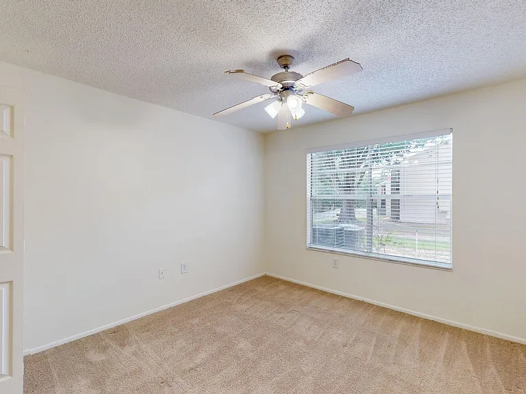 Lakewood Place — Photo 55