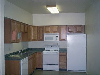 Building Photo 3
