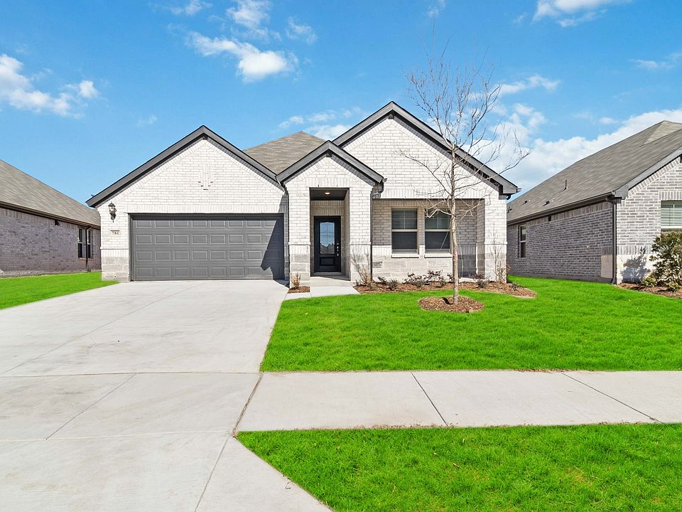 1st image of 781 Briar Dr