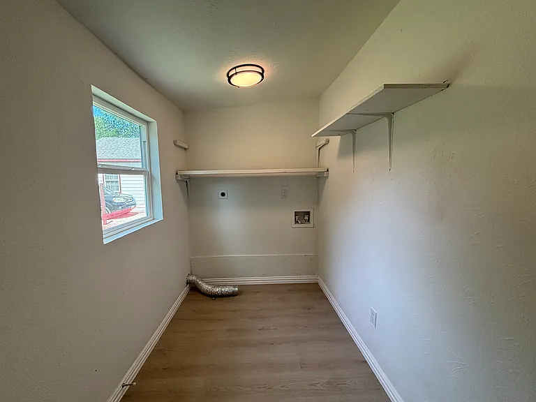 1815 Leath St — Photo 9