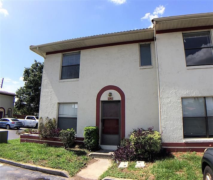 1st image of 1625 Eagle Creek Cir #35