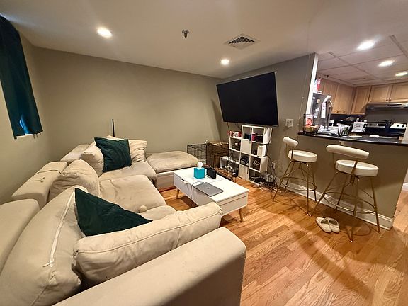 3rd image of 11 Blackwood St #A