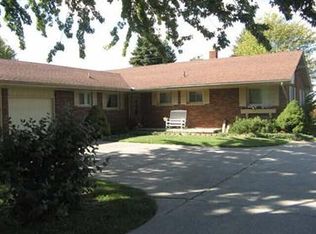 154 Earle Dr, Carleton, MI 48117