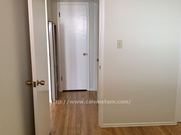 5th image of 281 Dunster Dr #0