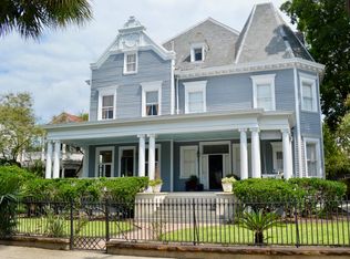 52 S Battery St APT C, Charleston, SC 29401