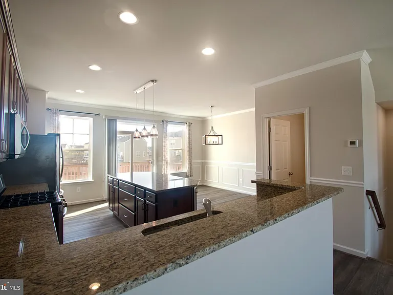 105 Gristmill Ct — Photo 9