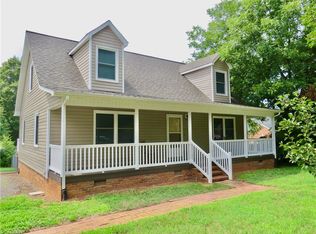 908 Johnson St, Reidsville, NC 27320