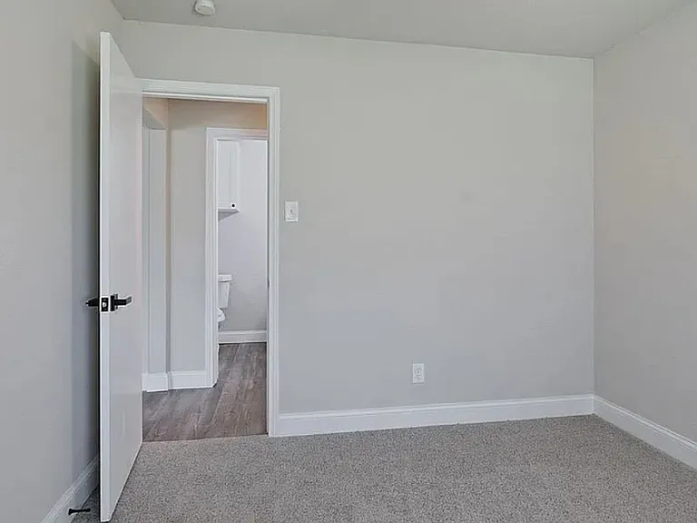 6612 Murel Dr — Photo 13