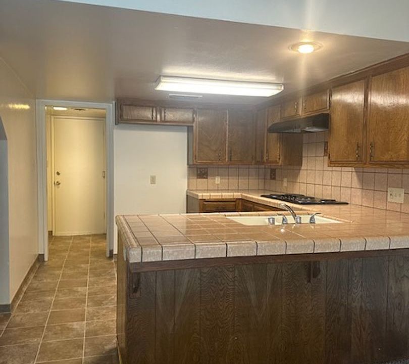 1st image of 2800 Barrington St APT B