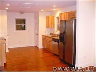 3rd image of 127 Dalton Ln