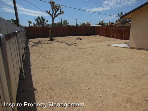 3rd image of 58455 Palisade Dr