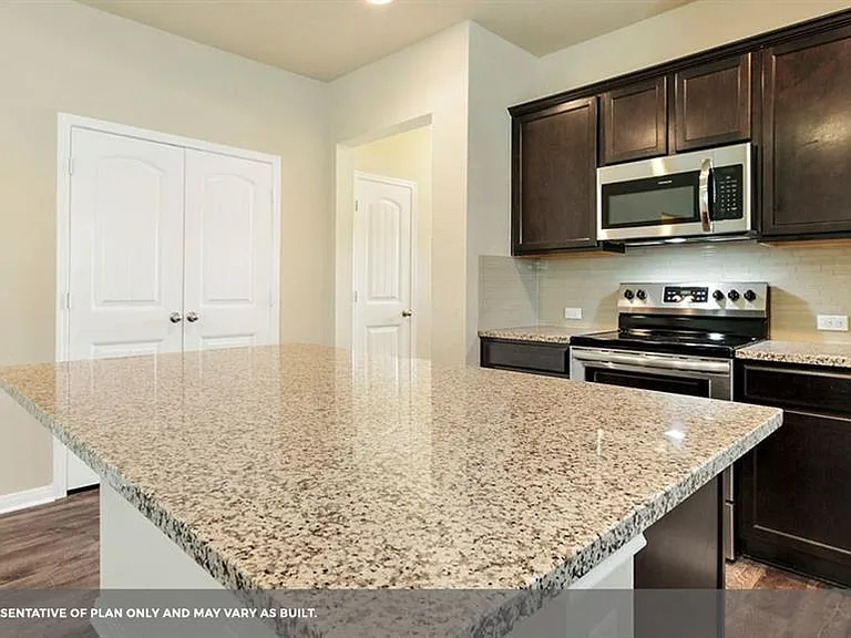 14909 Custis Ln — Photo 15