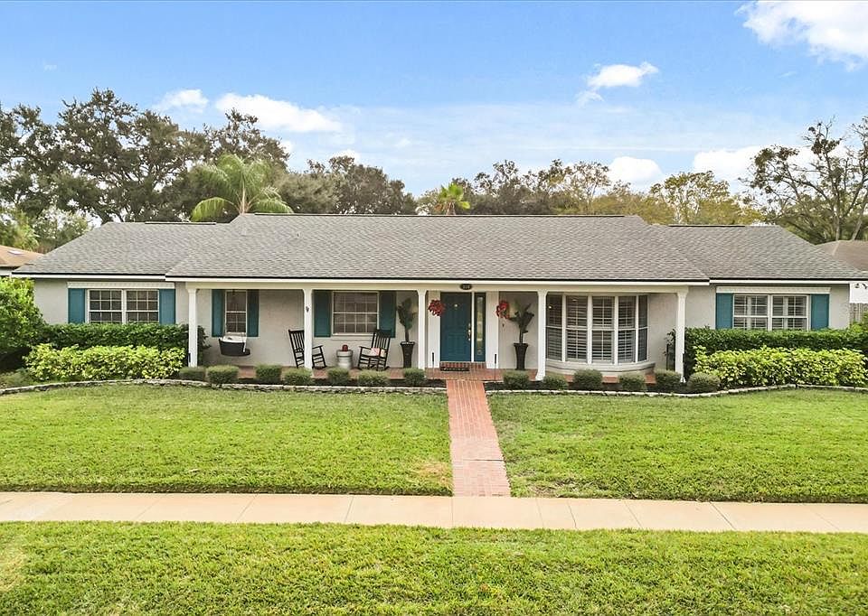 1st image of 310 WHITE OAK CIRCLE