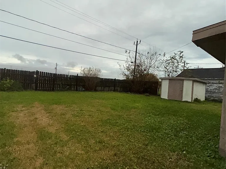 2018 N Avenue H — Photo 21