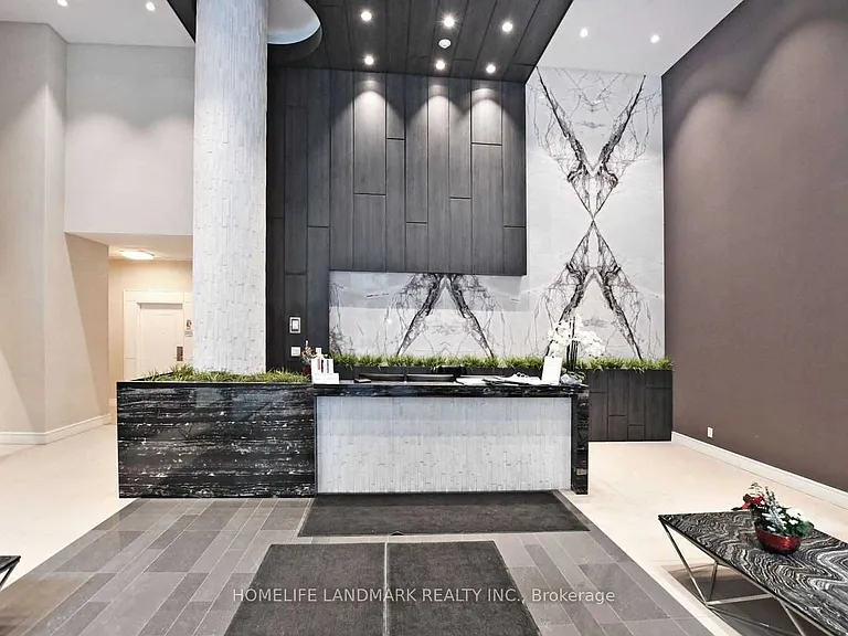 9201 Yonge St #NW-201 — Photo 4