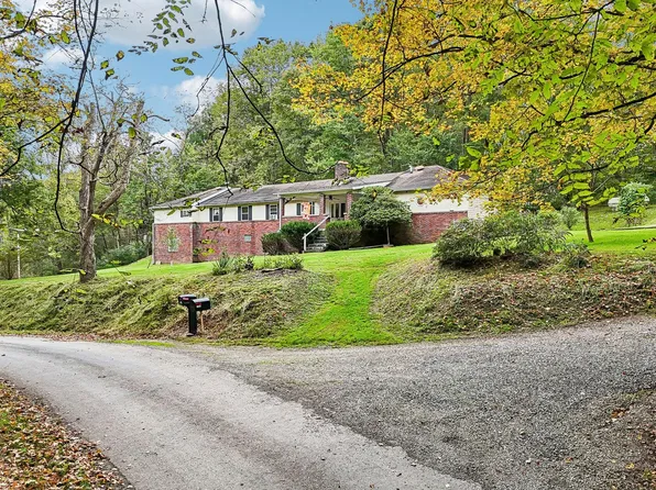 1164 Martin Rd, Clarksburg, PA 15725