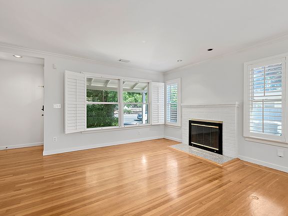 4th image of 2157 Avy Ave