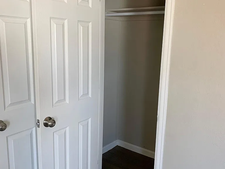 Closet 1