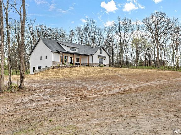 4th image of 3493 Weatherby Ln
