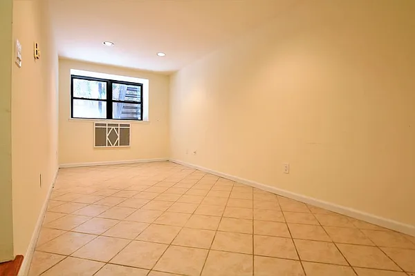 Rented by JK Dansar Corp | media 12