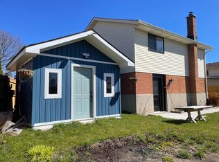49 Shaftsbury Dr #2, Kitchener, ON N2A2W5