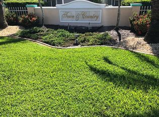 215 Town And Country Blvd, Sebring, FL 33870