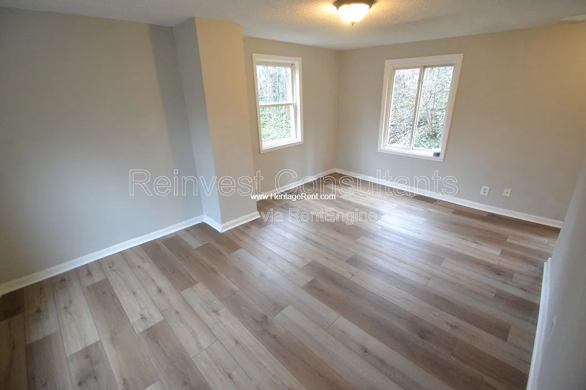 Building Photo - 2041 Yoast Ave