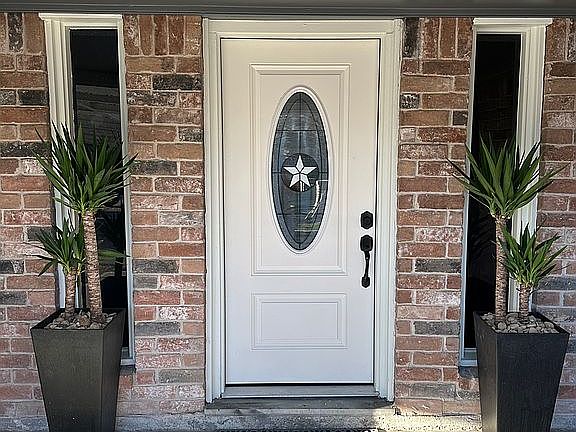 4th image of 2507 Charriton Dr