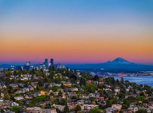 2221 Gilman Dr W APT 301, Seattle, WA