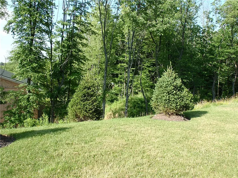 325 Broadstone Dr — Photo 13