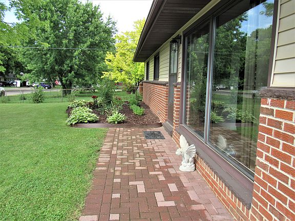 3rd image of 214 Marcia Dr