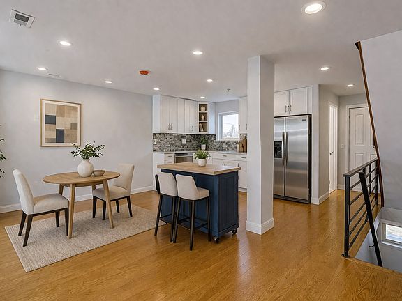 Virtually staged kitchen/dining area