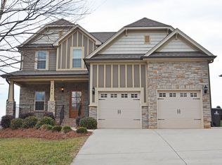 3475 Grandview Crossing Ln, Pfafftown, NC 27040