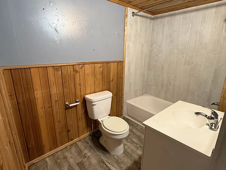 939 Bell Rd — Photo 8