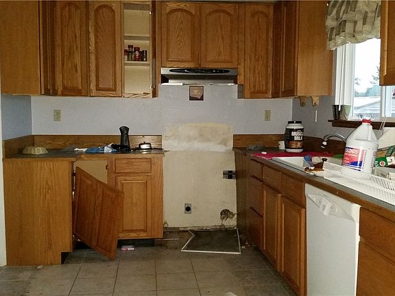 4th image of 14130 21st Ave NE