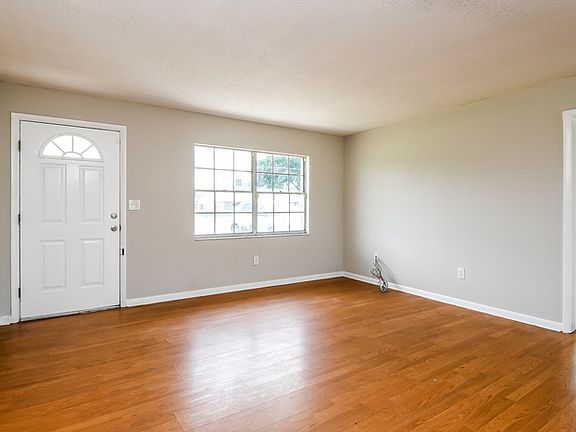 5th image of 147 Harrison St
