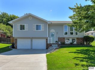 707 Fort St, Papillion, NE 68046