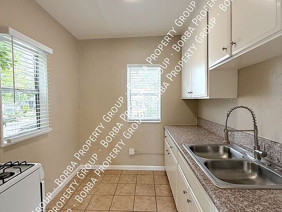 4th image of 767 E Sunrise Blvd APT 5