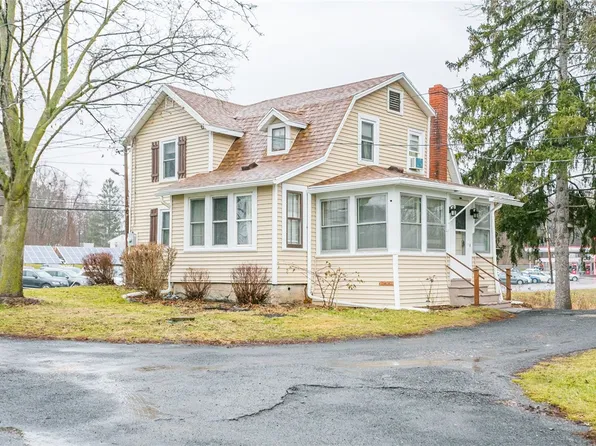 678 Waterloo Geneva Rd #2, Waterloo, NY 13165