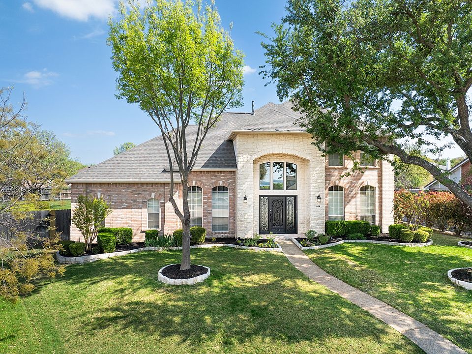 1st image of 1054 Courtney Cir