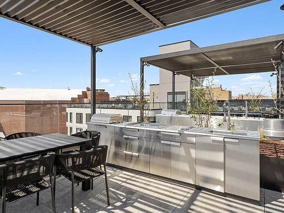 4th image of 2363 Bedford Ave #424A