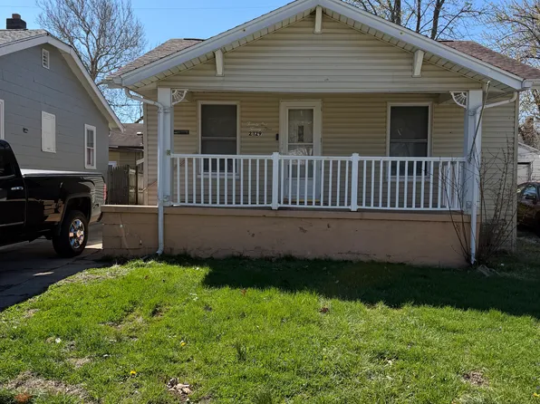 2129 E Roosevelt Ave, Decatur, IL 62521