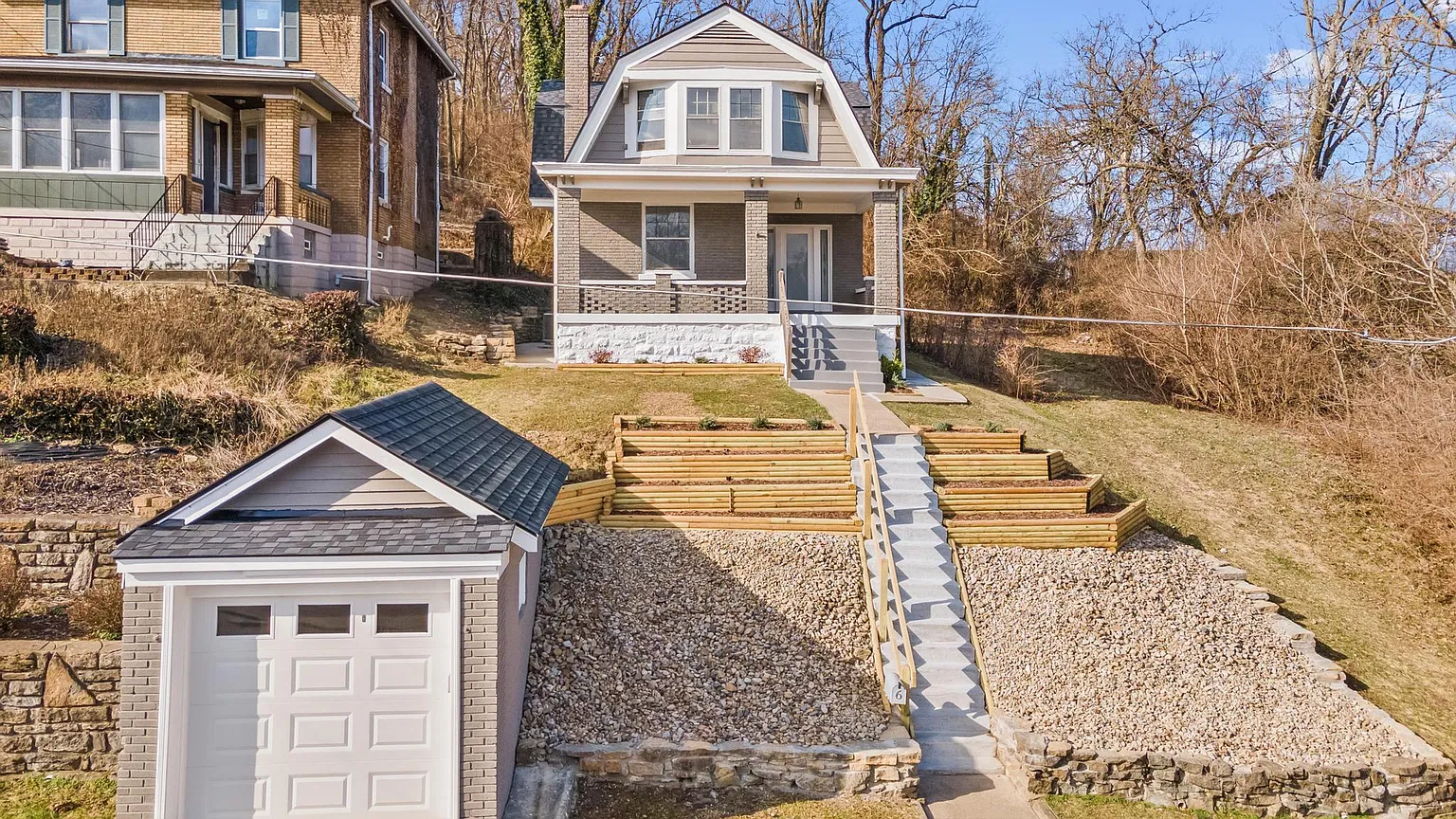 6 Summer Hill Ave photo 1