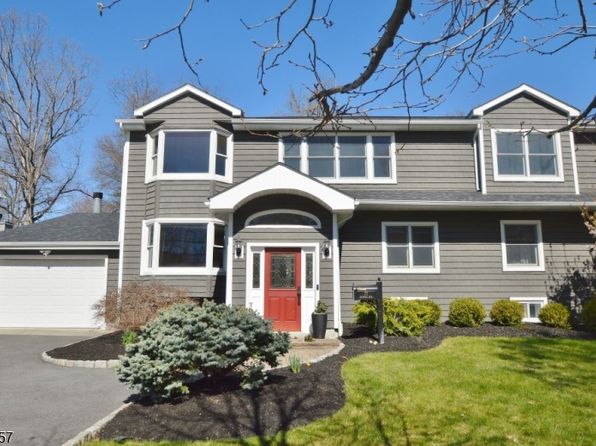 77 Rockwood Rd