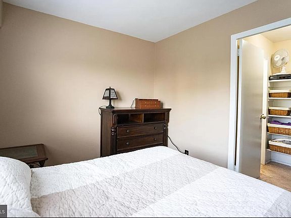 5th image of 5340 Holmes Run Pkwy Unit 416