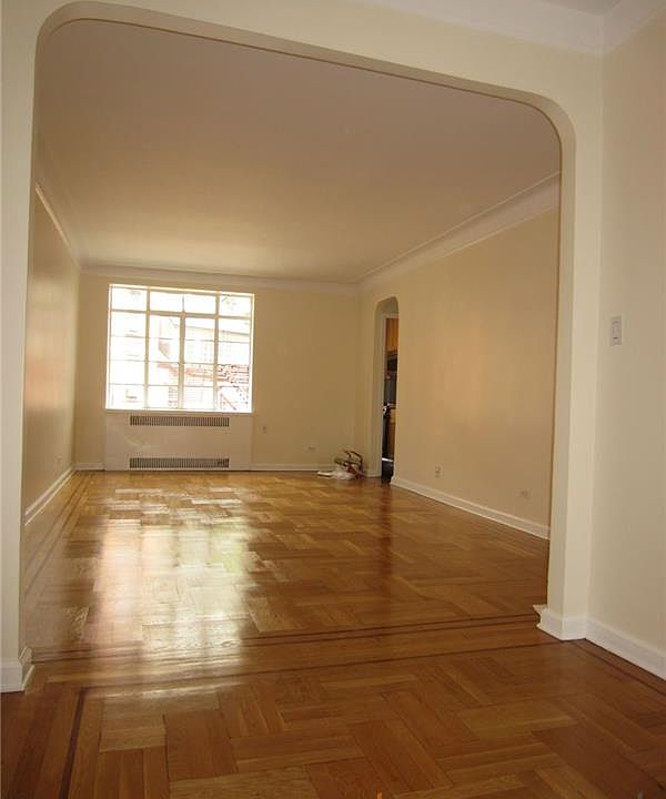 1st image of 1 Jane St APT 5E