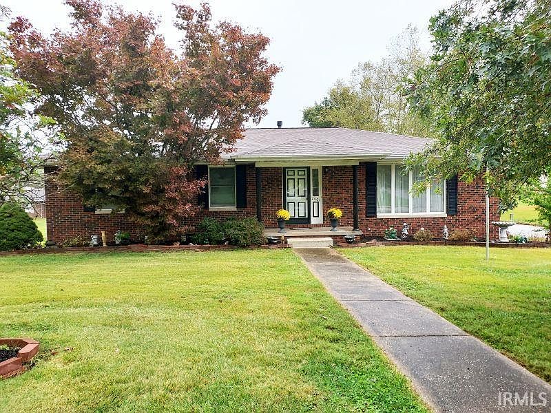 1st image of 2001 Leland Dr